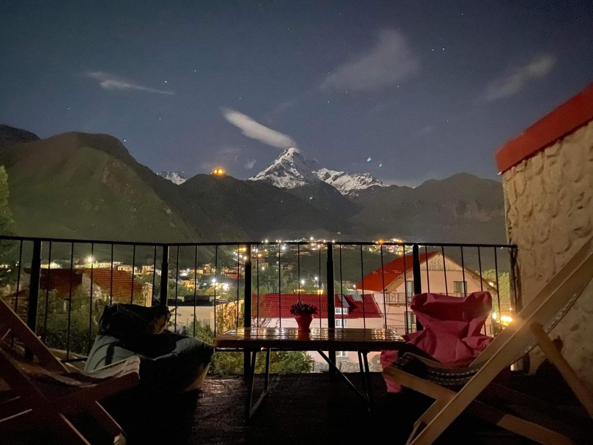 Hotel Four Season In Kazbegi Chambre photo