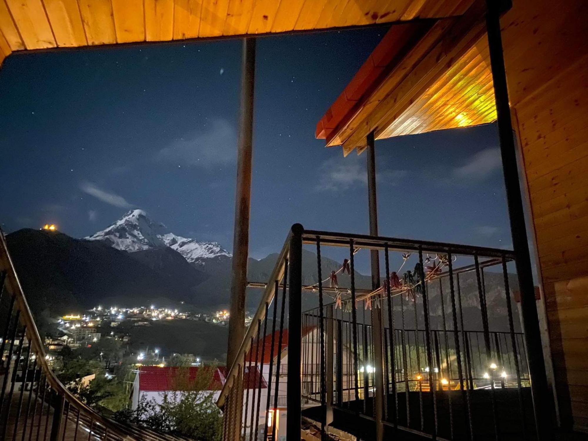 Hotel Four Season In Kazbegi Chambre photo