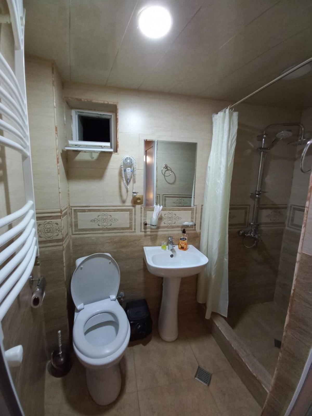Hotel Four Season In Kazbegi Chambre photo