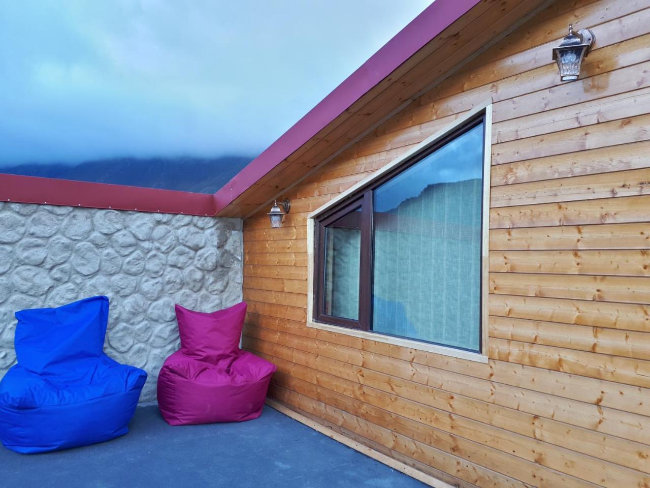 Hotel Four Season In Kazbegi Extérieur photo